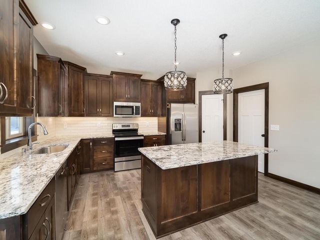 1026 Bellaire Boulevard NW, Isanti, MN 55040