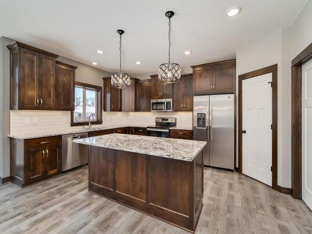 1026 Bellaire Boulevard NW, Isanti, MN 55040