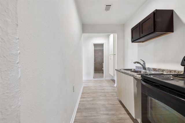 9802 Lum Lane, Houston, TX 77078