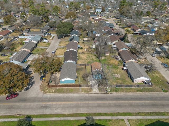 9802 Lum Lane, Houston, TX 77078