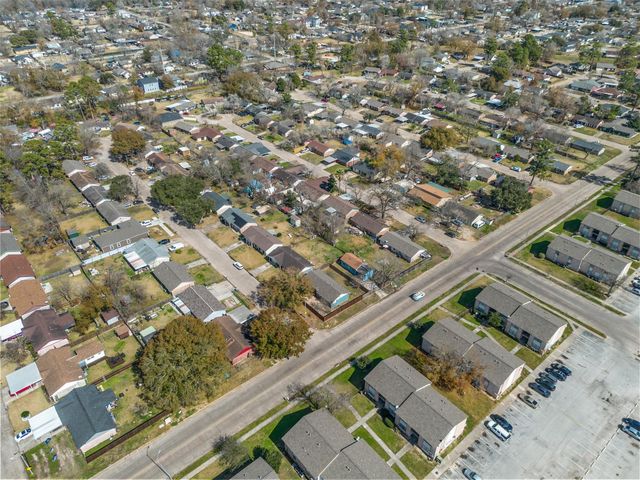 9802 Lum Lane, Houston, TX 77078