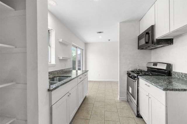 9802 Lum Lane, Houston, TX 77078