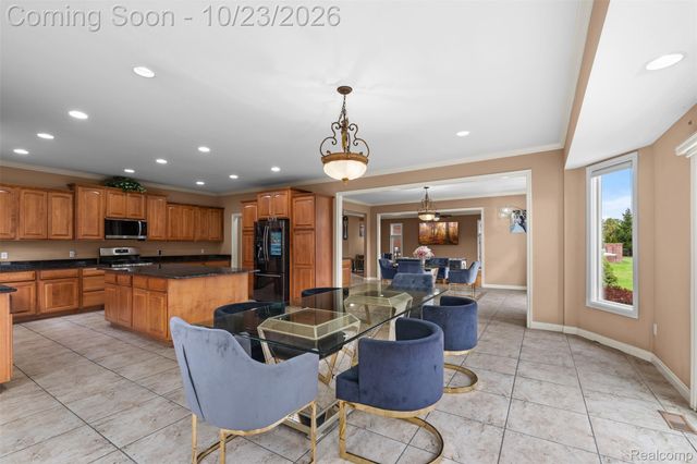 56328 Tournament Lane, Macomb Township, MI 48042