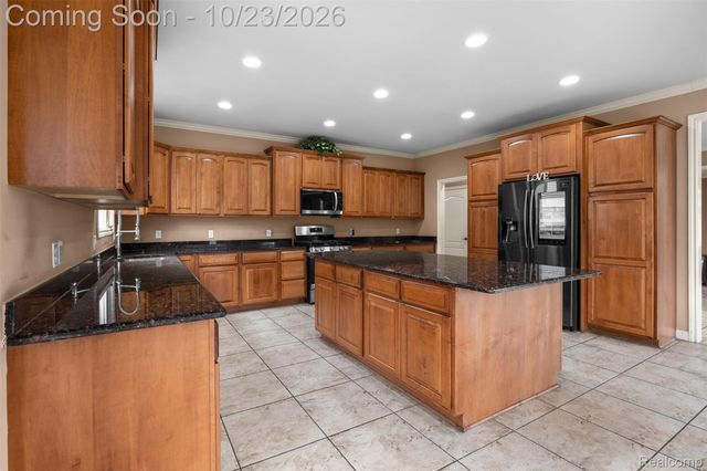 56328 Tournament Lane, Macomb Township, MI 48042