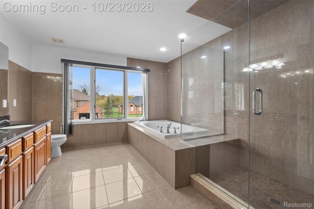 56328 Tournament Lane, Macomb Township, MI 48042