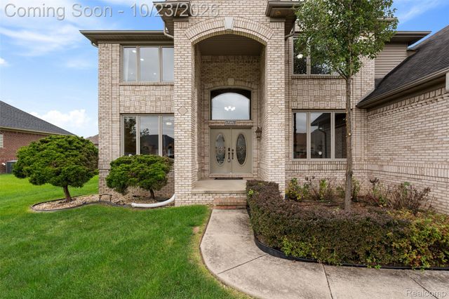 56328 Tournament Lane, Macomb Township, MI 48042