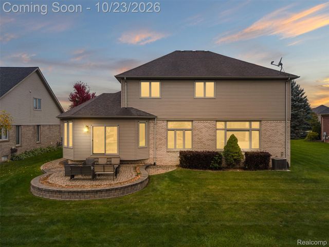56328 Tournament Lane, Macomb Township, MI 48042