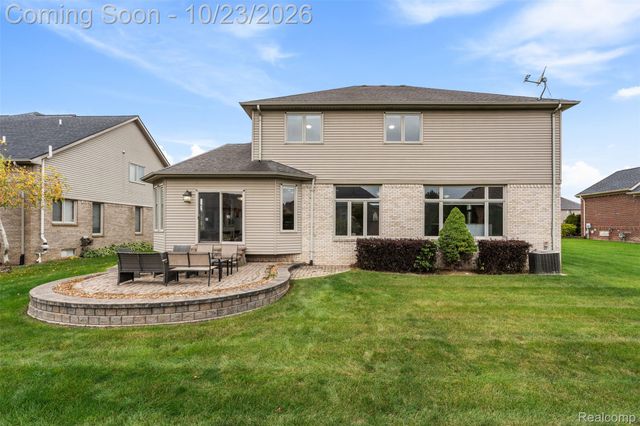 56328 Tournament Lane, Macomb Township, MI 48042
