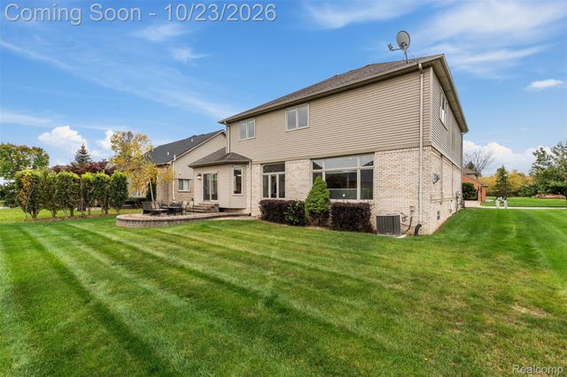 56328 Tournament Lane, Macomb Township, MI 48042