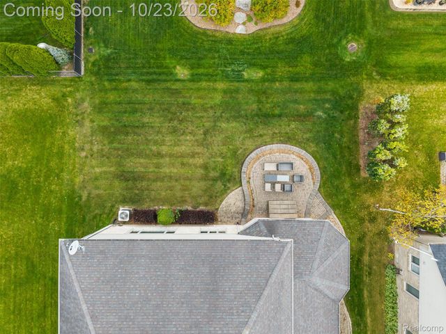 56328 Tournament Lane, Macomb Township, MI 48042