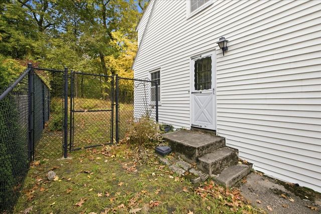 77 Payson Rd, Brookline, MA 02467