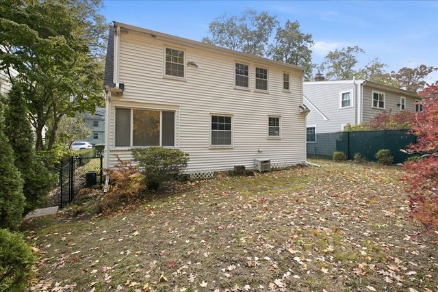 77 Payson Rd, Brookline, MA 02467