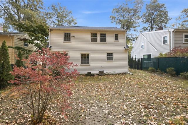 77 Payson Rd, Brookline, MA 02467