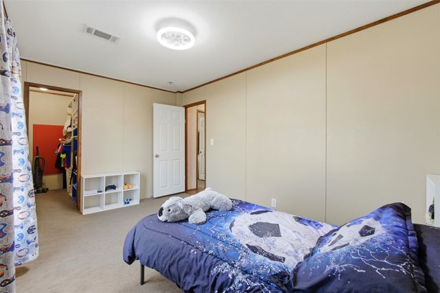 1409 South Drive, Venus, TX 76084