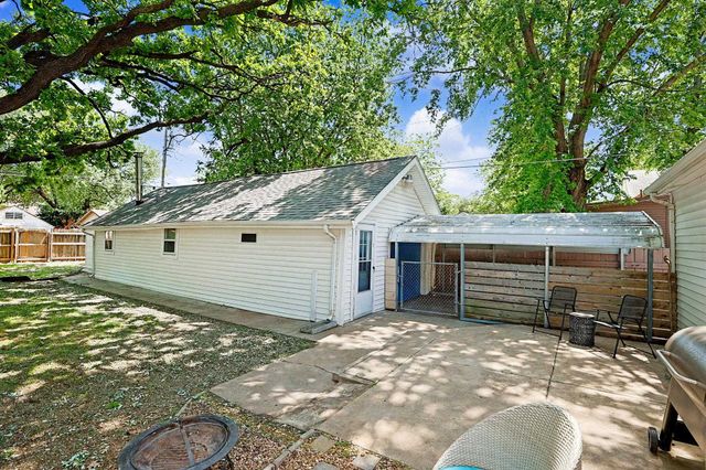 730 S Elizabeth St, Wichita, KS 67213