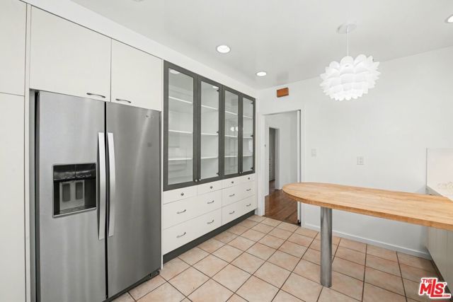 10543 Almayo Avenue, Los Angeles, CA 90064