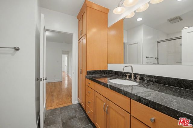 10543 Almayo Avenue, Los Angeles, CA 90064