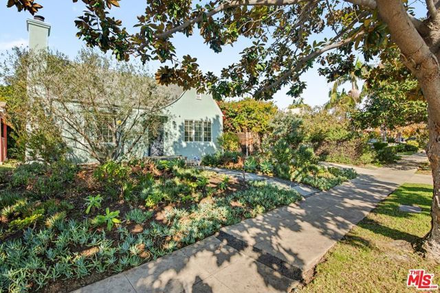 10543 Almayo Avenue, Los Angeles, CA 90064