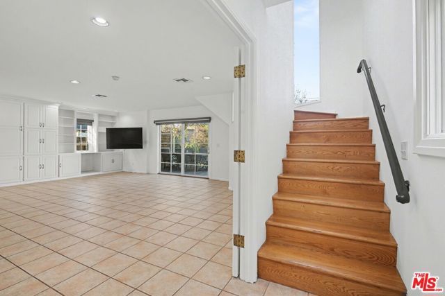 10543 Almayo Avenue, Los Angeles, CA 90064