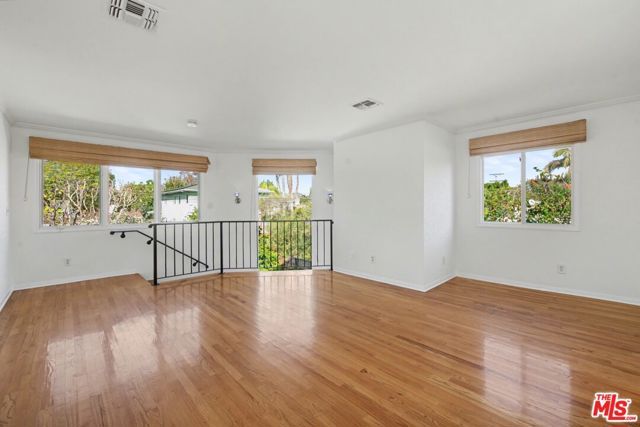 10543 Almayo Avenue, Los Angeles, CA 90064