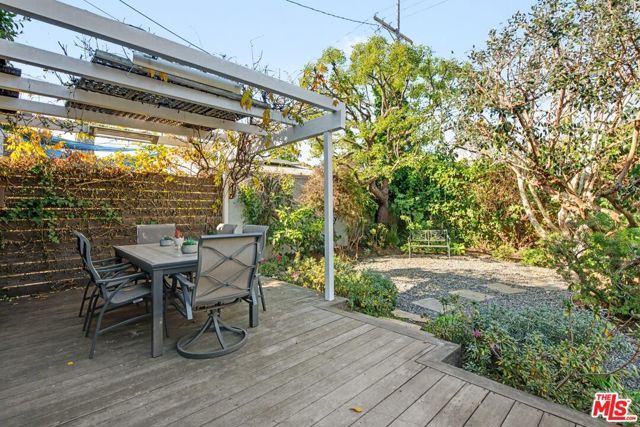 10543 Almayo Avenue, Los Angeles, CA 90064