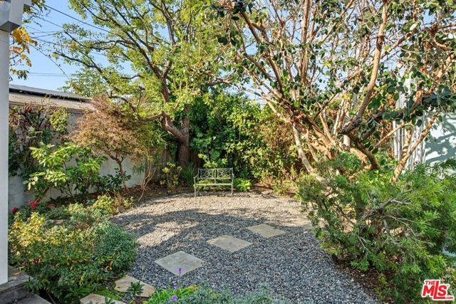 10543 Almayo Avenue, Los Angeles, CA 90064