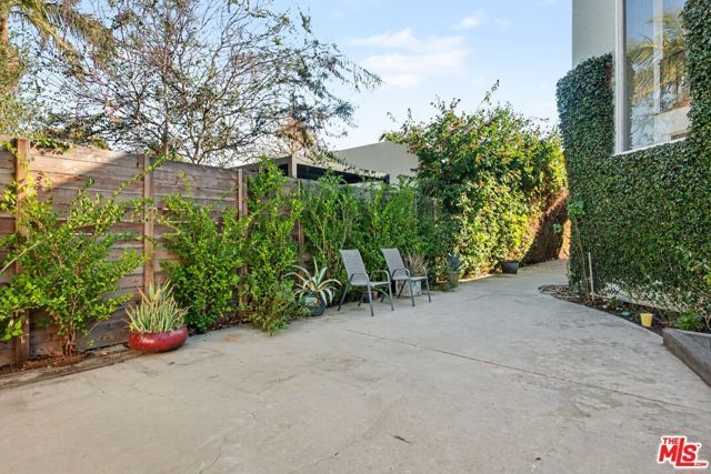 10543 Almayo Avenue, Los Angeles, CA 90064