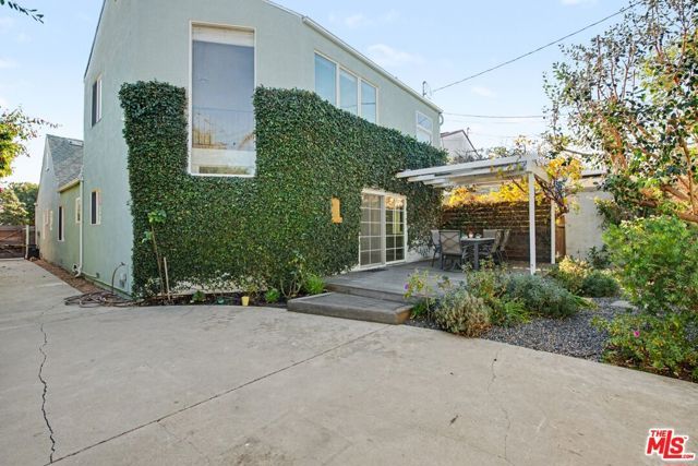 10543 Almayo Avenue, Los Angeles, CA 90064