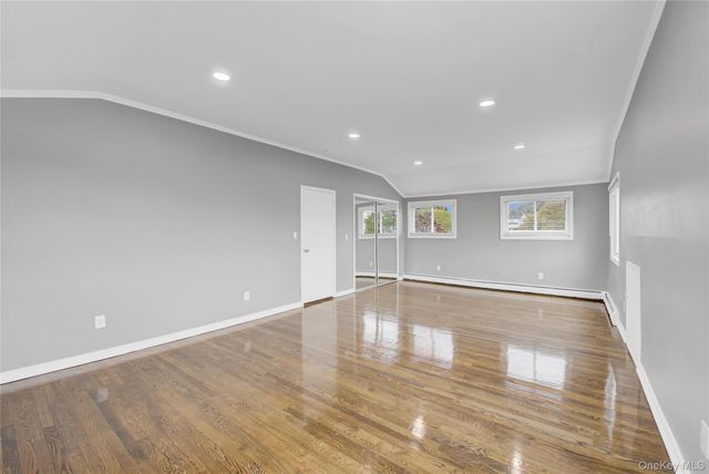 9 Sea Wall Lane, Bayville, NY 11709