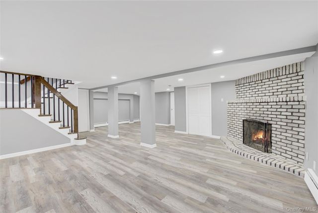 9 Sea Wall Lane, Bayville, NY 11709