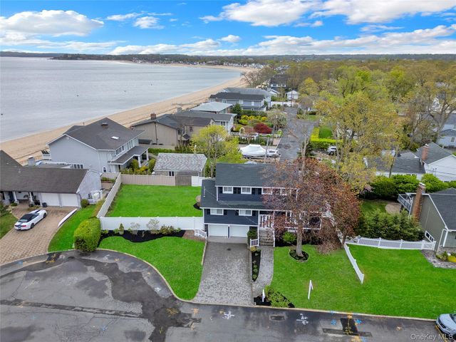 9 Sea Wall Lane, Bayville, NY 11709