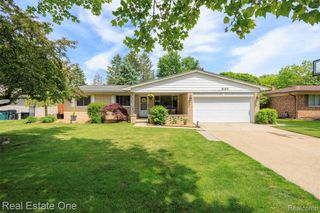 5150 Dayton Drive, Troy, MI 48085