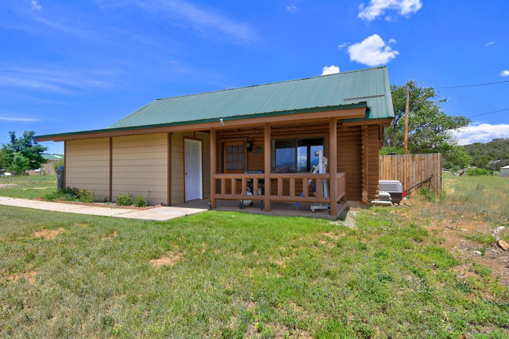 58 QUIET VALLEY Loop, Edgewood, NM 87015