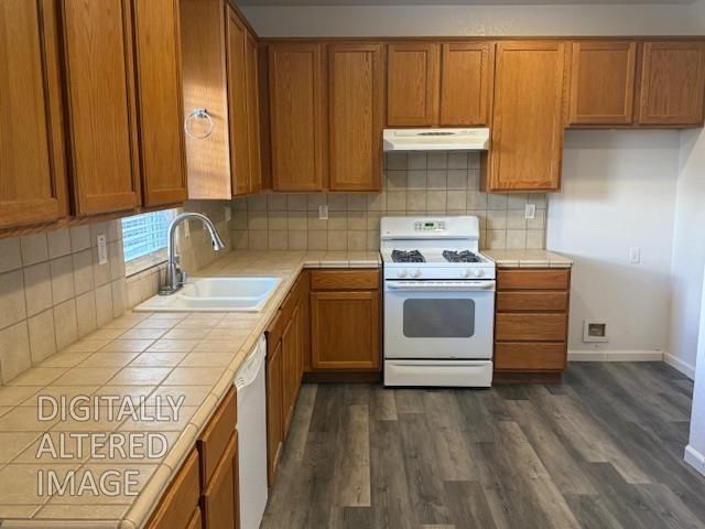 4650 Debralee Way, Sacramento, CA 95838