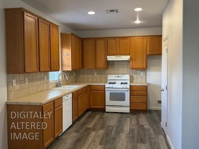 4650 Debralee Way, Sacramento, CA 95838