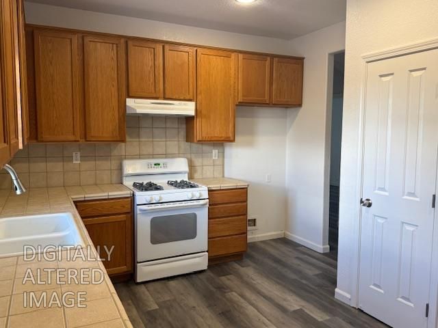 4650 Debralee Way, Sacramento, CA 95838