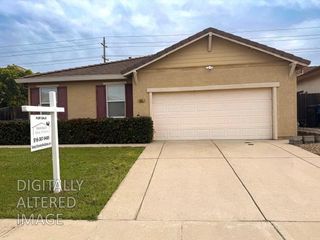 4650 Debralee Way, Sacramento, CA 95838