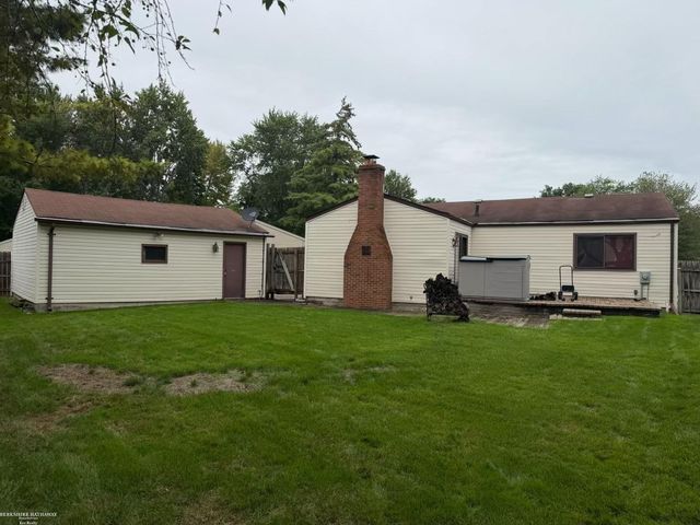 16079 Touraine Drive, Clinton Township, MI 48038