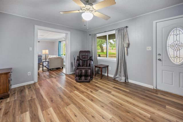 101 Bobolink Ln., Longview, TX 75603