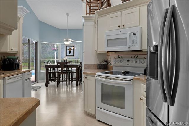 2460 W Pine Ridge Boulevard, Beverly Hills, FL 34465