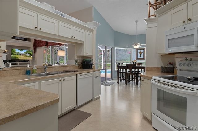 2460 W Pine Ridge Boulevard, Beverly Hills, FL 34465