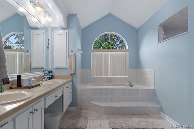 2460 W Pine Ridge Boulevard, Beverly Hills, FL 34465
