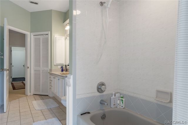 2460 W Pine Ridge Boulevard, Beverly Hills, FL 34465