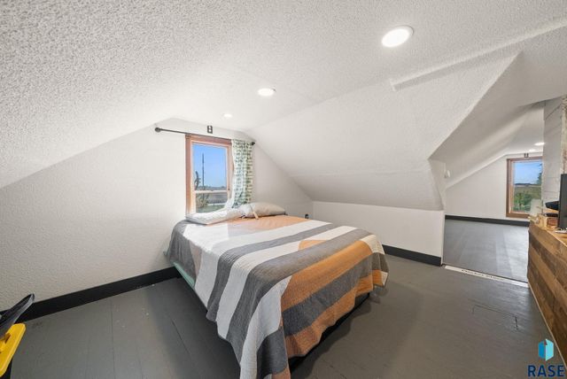 46338 278th St Street, Lennox, SD 57039