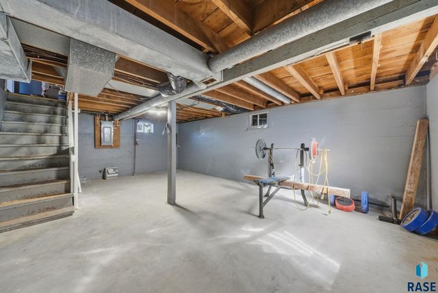 46338 278th St Street, Lennox, SD 57039