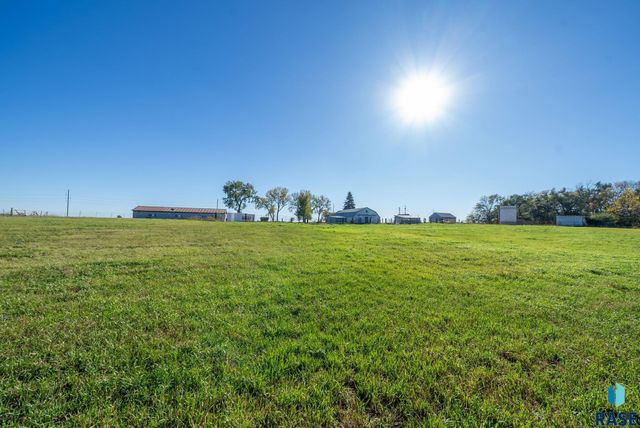 46338 278th St Street, Lennox, SD 57039