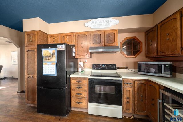 46338 278th St Street, Lennox, SD 57039