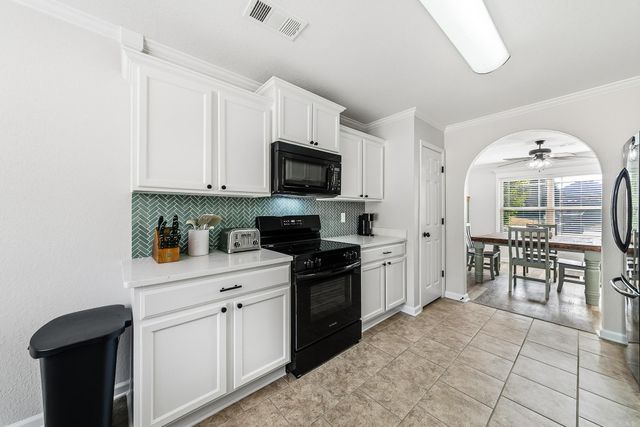 81 Earnhardt Circle, Cabot, AR 72023