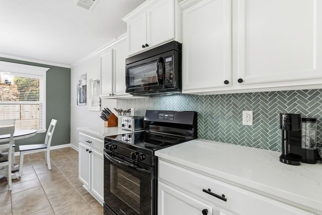 81 Earnhardt Circle, Cabot, AR 72023