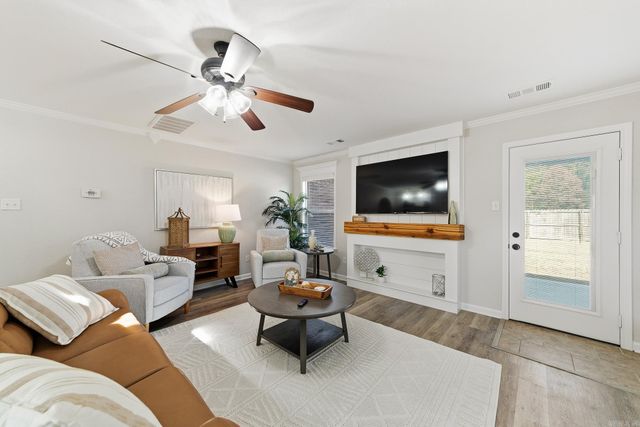 81 Earnhardt Circle, Cabot, AR 72023